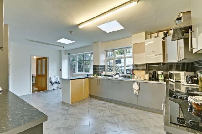 8 bed property in Farmleigh, London